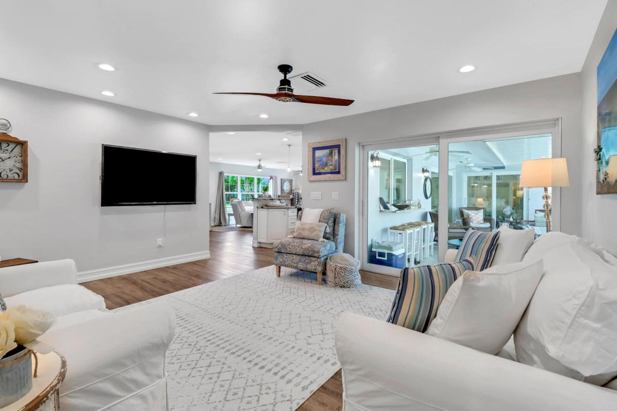 Inviting Lakeview Home L Pool L Close To Beaches Pulau Marco Luaran gambar
