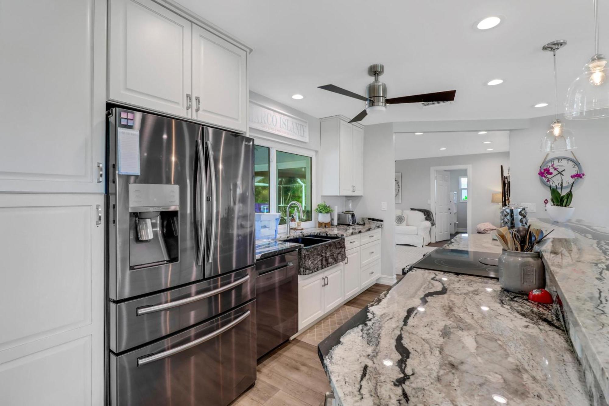 Inviting Lakeview Home L Pool L Close To Beaches Pulau Marco Luaran gambar